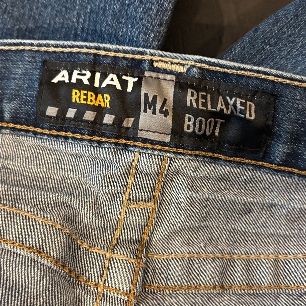 ARIAT REBAR M5 DURASTRETCH EDGE MEDIUM WASH STACKABLE STRAIGHT LEG WORK JEAN - Picture 10 of 16